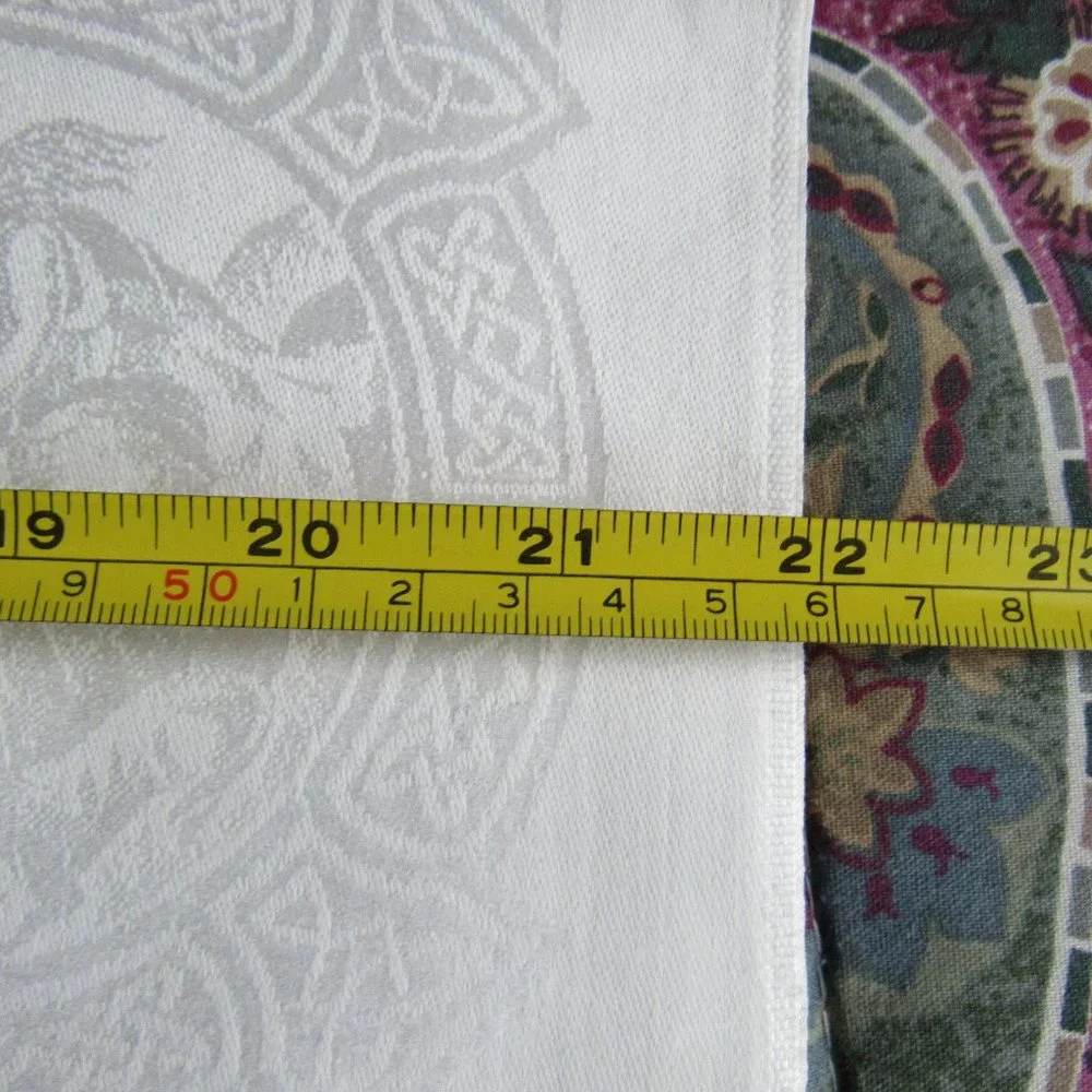 5 NWOT WHITE DAMASK 22